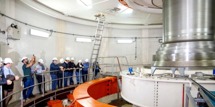 Funcionarios de Energía de la Nación relevaron avances del programa de mantenimiento y recuperación del parque generador de la EBY