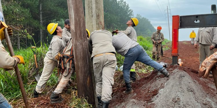 Energía de Misiones mejora la infraestructura a la línea de 33 kv San Ignacio – Garita