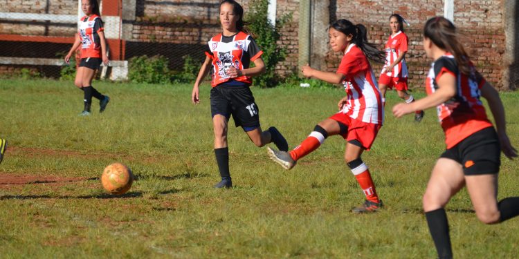 Fútbol femenino: se jugó la 3ra en Reserva y Sub15 de la Liga Regional Obereña