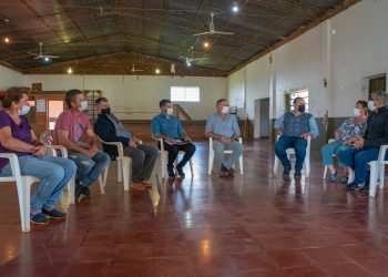 Entregaron insumos para fortalecer los sistemas de riego a productores hortícolas de Garupá