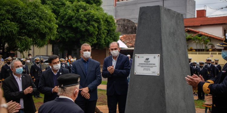Posadas: Stelatto y Arce conmemoraron el 40° aniversario del hundimiento del ARA General Belgrano