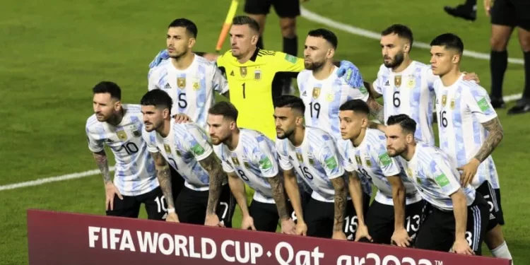 La FIFA sancionó a la Selección Argentina por demorar el juego en partidos de Eliminatorias