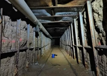 Descubren túnel narco en la frontera entre Estados Unidos y México