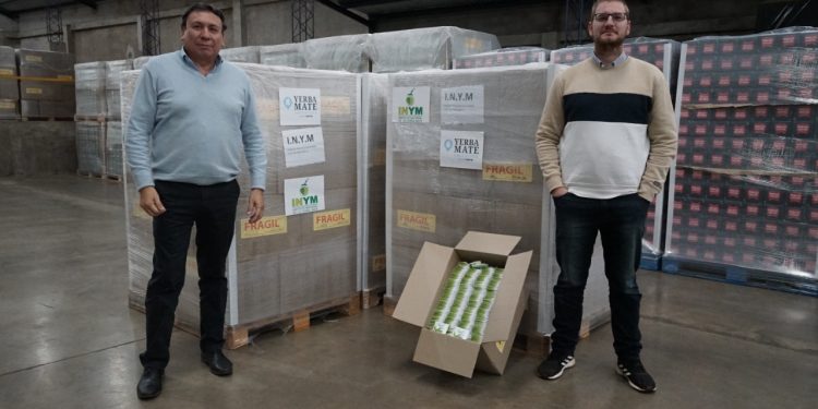 El INYM envió 128 mil saquitos de mate cocido como ayuda humanitaria a Ucrania
