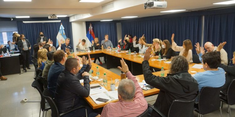 Avanzan los proyectos del Programa de Sanidad Citrícola y el Sistema de Gestión de Cuencas Hidrográficas en Misiones