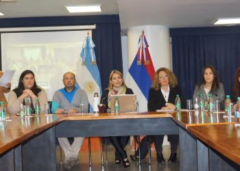 Por el día del psicólogo social brindaron una charla en la Legislatura misionera