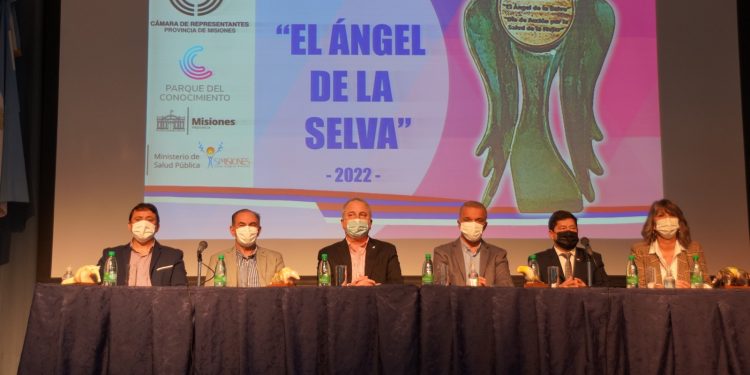 Posadas: entregaron las distinciones “El Ángel de la Selva” a las trabajadoras destacadas del ámbito de la salud
