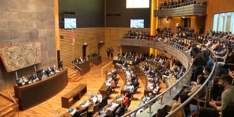 La Legislatura creó el Programa Provincial de Salud Renal y el Polo de Diseño