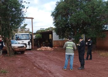 Clausura de un acopio de hoja verde en operativo conjunto entre el INYM y la Policía de Misiones