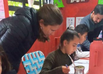 Directora nacional de Educación Cooperativa y Comunitaria recorrió EPI y centros educativos del Movimiento Evita