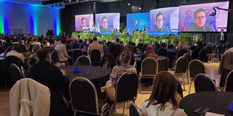 Posadas presente en la Cumbre Mundial de Economía Circular