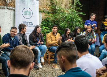 Residencias Estudiantiles recibieron mobiliario para mejorar la calidad de vida de los estudiantes
