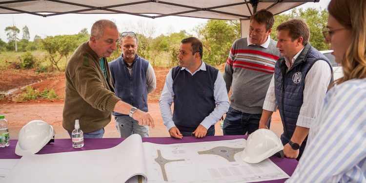 Para Passalacqua, el asfaltado de la ruta 2, «era una deuda histórica que tenía la Provincia con la zona sur de Misiones»