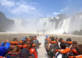 Turistas ya pueden disfrutar de la imponente Garganta del Diablo en el Parque Nacional Iguazú