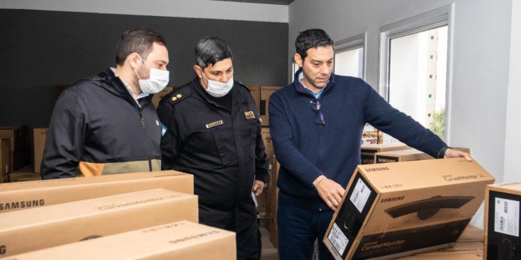 Posadas: más tecnología de punta para el nuevo Centro Integral de Operaciones 911 de la Policía de Misiones