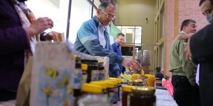 La apicultura dijo presente en la Legislatura misionera