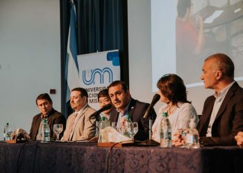 Herrera Ahuad asistió a la apertura de las jornadas misioneras de genética humana