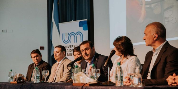 Herrera Ahuad asistió a la apertura de las jornadas misioneras de genética humana