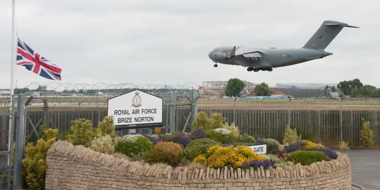 Reino Unido: cierran un aeropuerto porque el calor derritió la pista