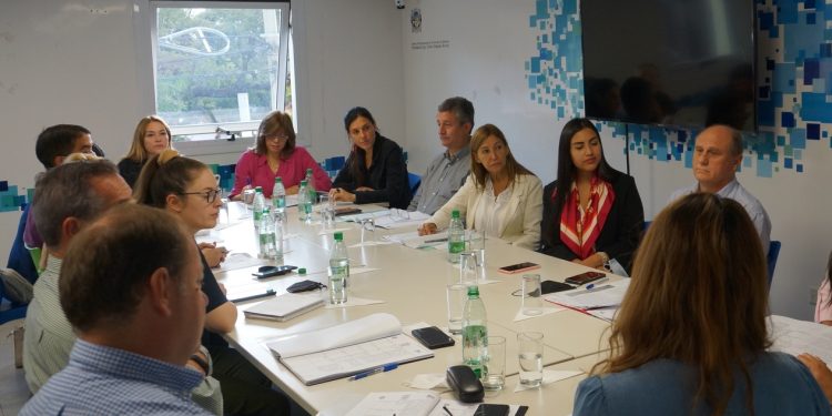 Estudian propuesta legislativa para crear la ecoescuela OGA, que integre los ecosistemas naturales y sociales