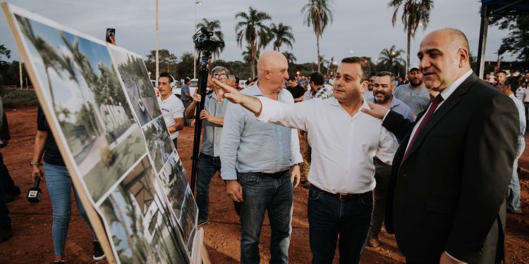 Herrera Ahuad y Manzur visitaron Puerto Iguazú para supervisar el avance de obras urbanas