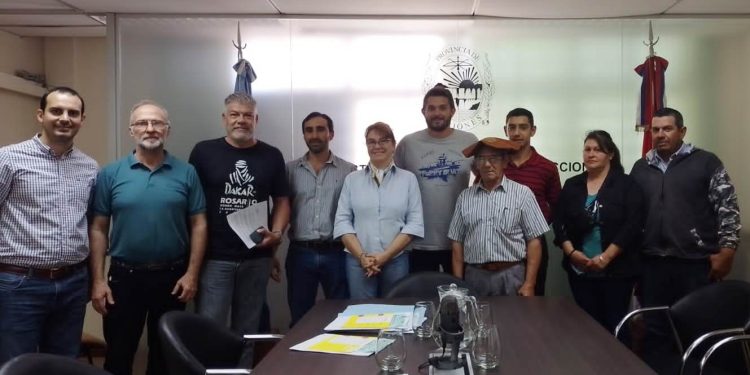 Fortalecen la Cuenca Ovina Sur con la entrega de reproductores