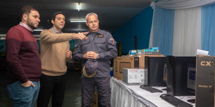 El SPP sumó equipos informáticos de última generación para tareas administrativas en las Unidades Penales