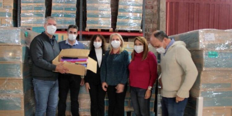 Útiles, formación docente, libros y acompañamiento pedagógico: acciones del Ministerio para fortalecer la familia educativa misionera