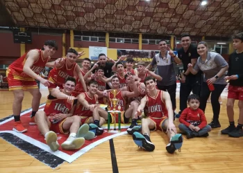 Tokio se quedó con el clásico y el bicampeonato del básquet posadeño