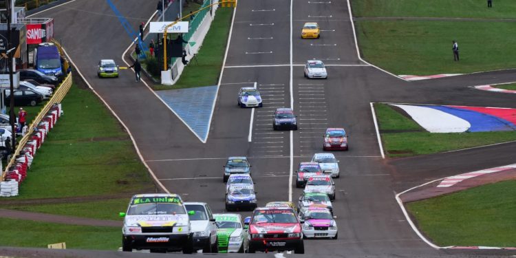 Pista Misionero: 97 pilotos presentes recibieron el respaldo del público en Posadas