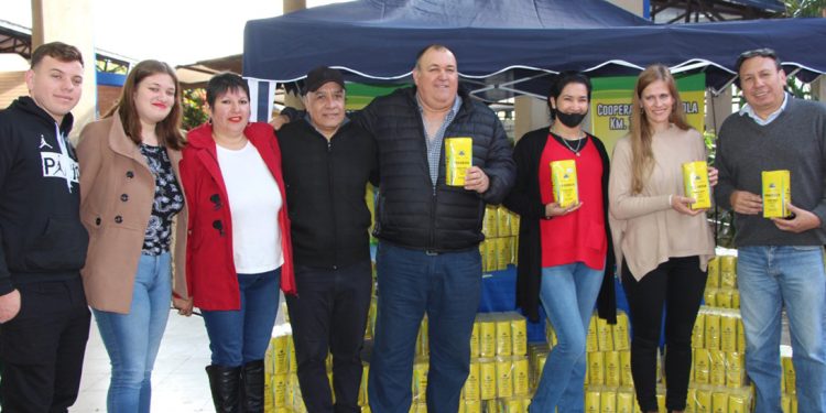 Progreso, la yerba de la Cooperativa Kilómetro 16 inicia su incursión en el mercado