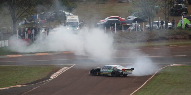 Bundziak ganó la etapa regular del TC Mouras