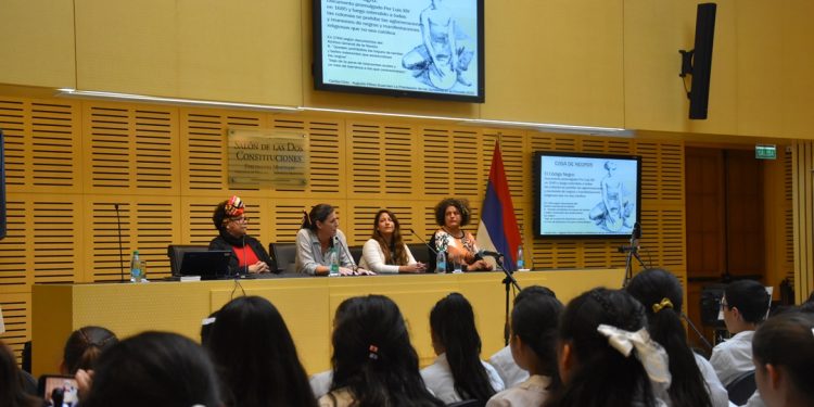 Mujeres afromisioneras compartieron su experiencia en la Legislatura