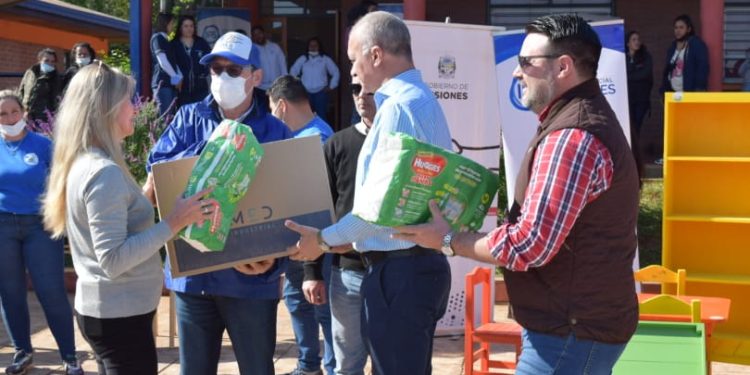 Desde el IPLyC Social brindaron asistencia a los vecinos de Azara