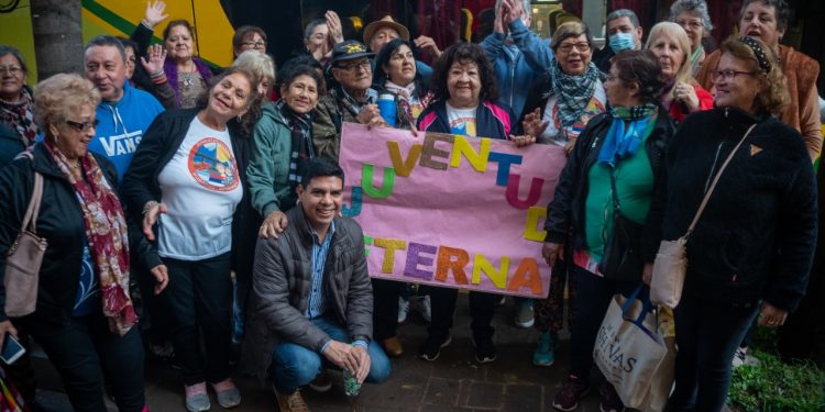 Desarrollo Social lanzó el programa de turismo social para personas mayores por Proyecto Volver a Viajar