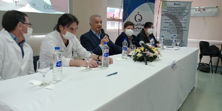 Carlos Arce resaltó la formación profesional en el lanzamiento del Programa de Simulación Perinatológica