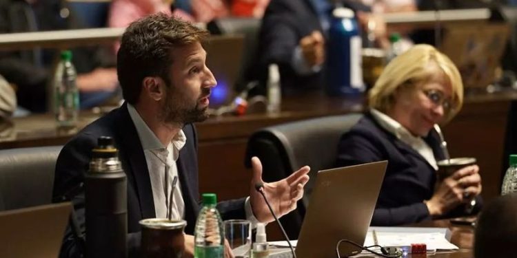 Urge inmediata intervención del Ejecutivo provincial en el conflicto del Mercado Central