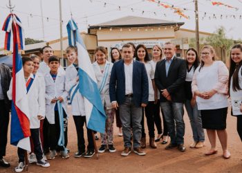 Herrera Ahuad participó de la apertura de la 36º edición del Festival Provincial del Docente