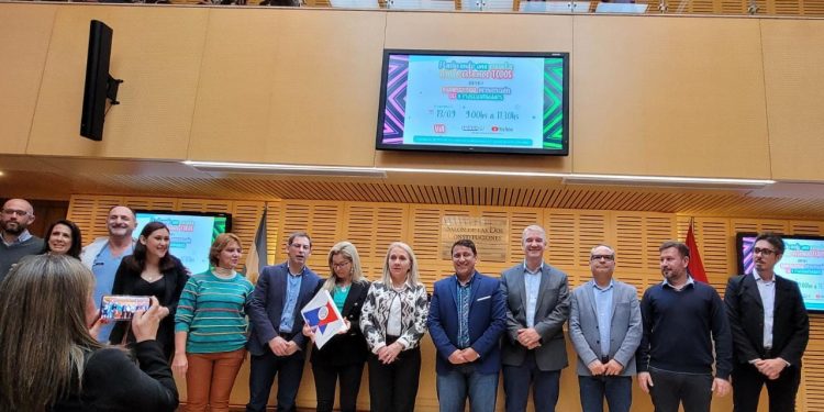 Estudiantes secundarios reflexionaron sobre ESI, prevención y la escuela secundaria que quieren en la Cámara de Representantes