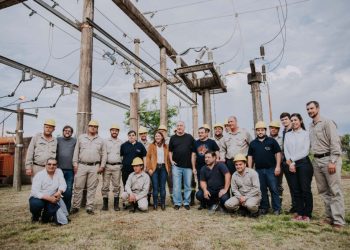 El Gobierno Provincial y Energía de Misiones inauguraron la obra que provee electricidad a 300 familias de San Antonio