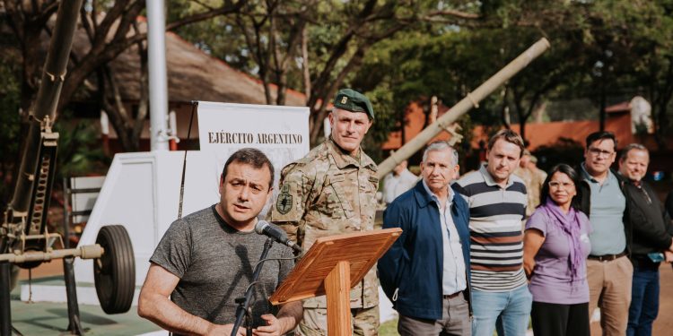 Herrera Ahuad acompañó el inicio de las capacitaciones en oficios a soldados voluntarios