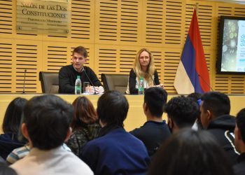 Jóvenes participaron en la Legislatura de una capacitación sobre privacidad en internet
