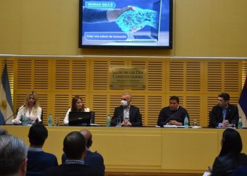 Legislatura: reflexionaron acerca de la educación disruptiva en la formación docente superior