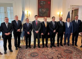 Siete gobernadores plantan agenda propia en Estados Unidos y confrontan al Presidente: no a las PASO