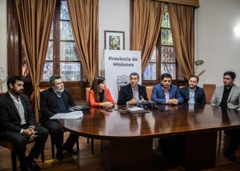 El ministro de Gobierno presentó nuevas ofertas académicas relacionadas a la seguridad para los jóvenes misioneros
