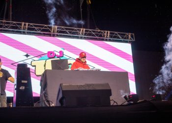 RandomFest y DJ Tao detonaron la cascada de la Costanera de Posadas