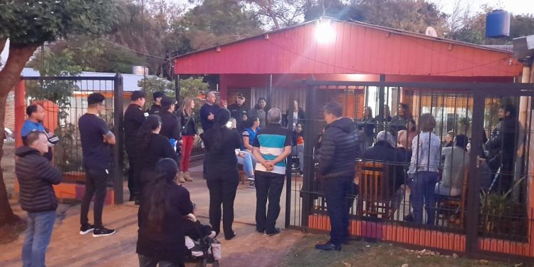 Posadas: Defensoría del Pueblo avanza en gestiones concretas pedidas por los vecinos del barrio  Cima del Sol