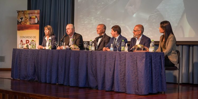 «Los misioneros sostenemos la bandera de ser un pueblo sano gracias al personal de Atención Primaria de Salud», consideró Passalacqua en el Congreso APS