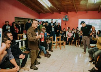 El Gobierno entregó subsidios a familias productoras de San Vicente afectadas por temporal