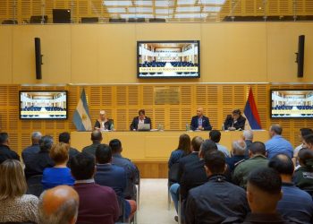 Capacitan a funcionarios públicos en seguridad y educación vial